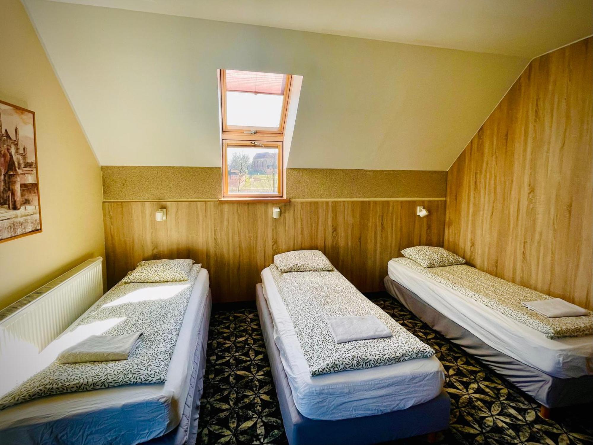 B&B Vis A Vis Zamku Малборк Екстериор снимка