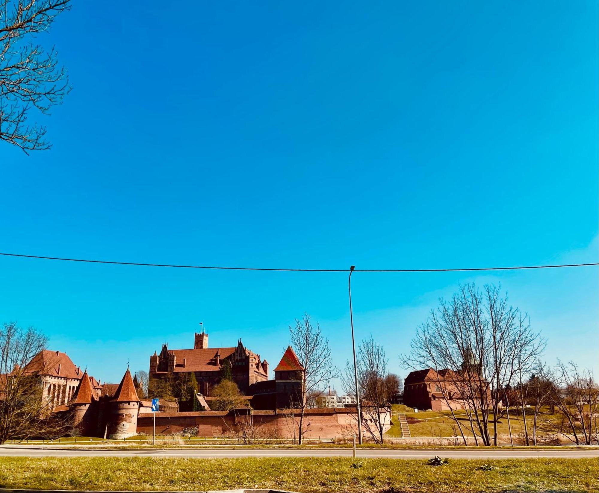 B&B Vis A Vis Zamku Малборк Екстериор снимка