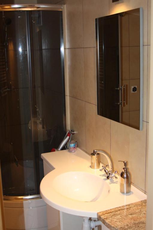 B&B Vis A Vis Zamku Малборк Екстериор снимка